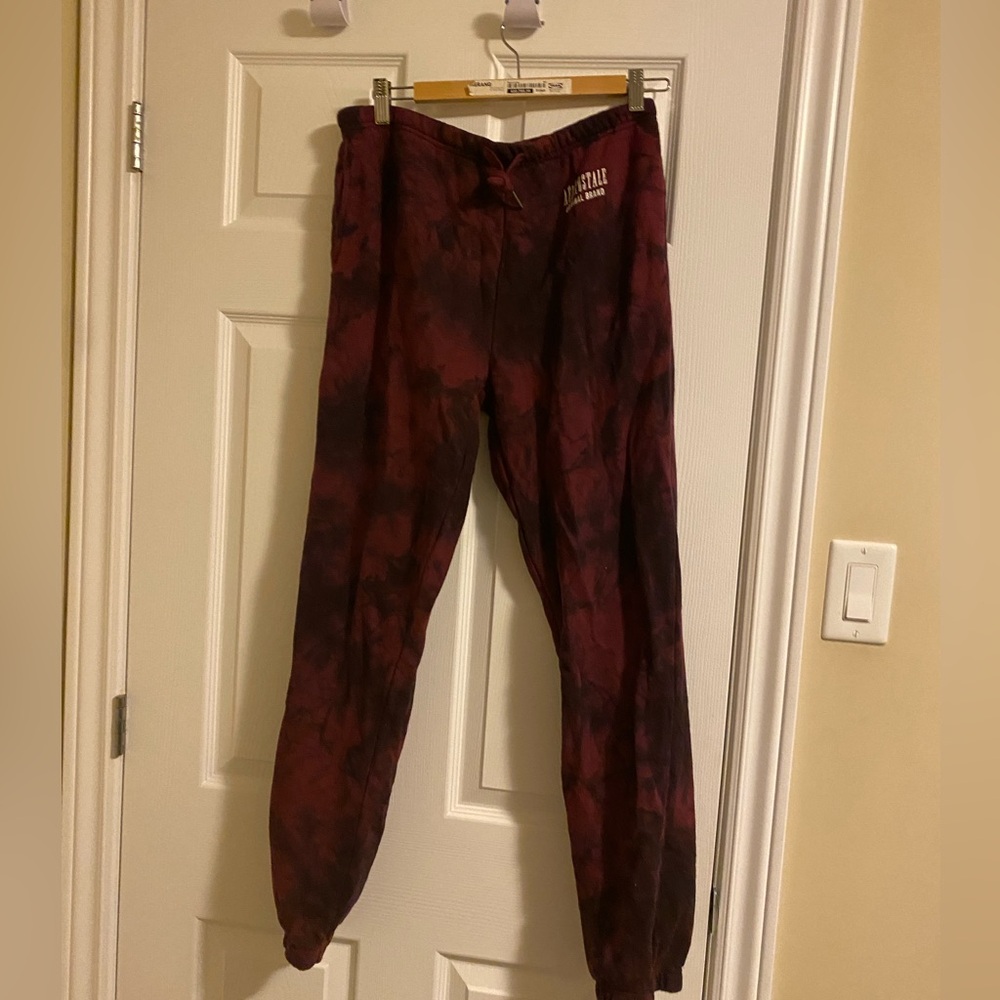 Assorted pants - Picture 2 of 13